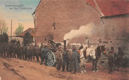 Essen-Ausgabe an der Feldküche Patriotika Postkarte AK 1916