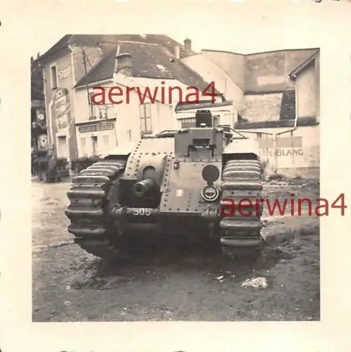 Franz. Panzer Char B1 ohne Panzerturm Hazelbrouck Frankreich