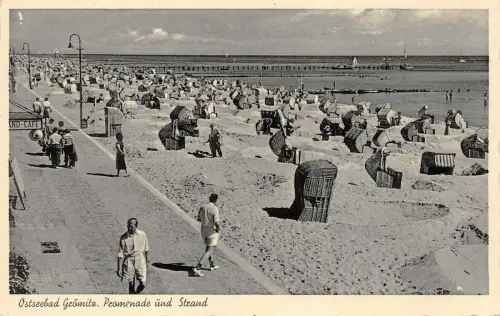 Ostseebad Grömitz Promenade und Strand AK 1953
