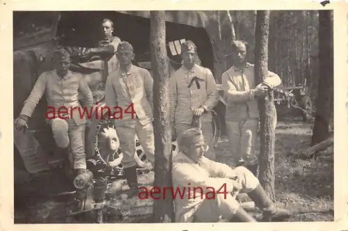 Deutsche Soldaten mit Motorrad - Pumpe Remiremont Lothringen Frankreich