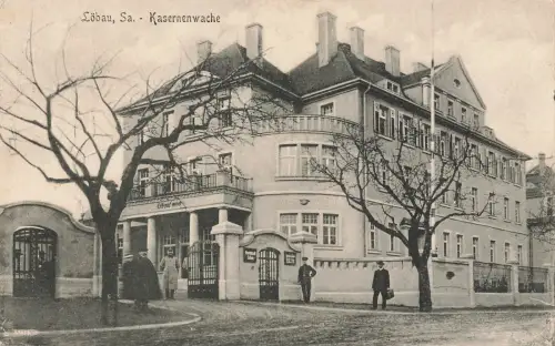 Kasernenwache in Löbau Sachsen Postkarte AK