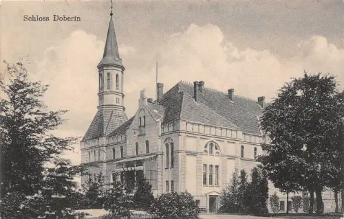 Schloss Doberin Ansicht Postkarte AK