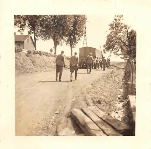 deutsche Soldaten LKW schieben Forbach Frankreich