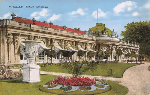 Schloss Sanssouci in Potsdam Brandenburg Postkarte AK