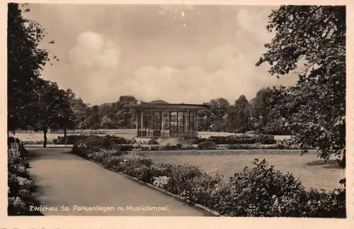 Parkanlagen mit Musiktempel in Zwickau Sachsen Postkarte AK