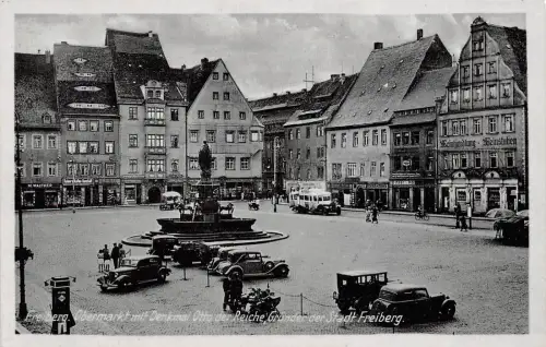 Freiberg Obermarkt mit Denkmal Otto der Reiche Gründer der Stadt Postkarte AK