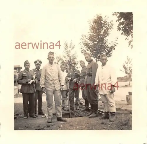 deutsche Soldaten Schacht Kabel suchen bei Reims Frankreich