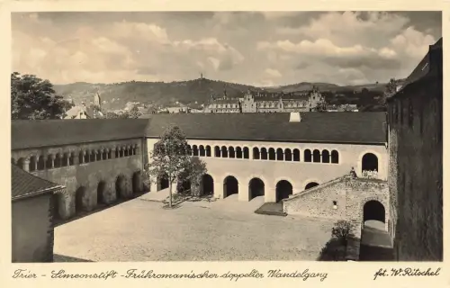 Trier Simeonstift Frühromanischer doppelter Wandelgang Postkarte AK 1942