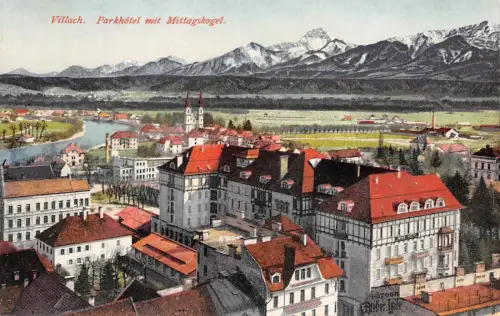 Villach Parkhotel mit Mittagskogel Postkarte AK
