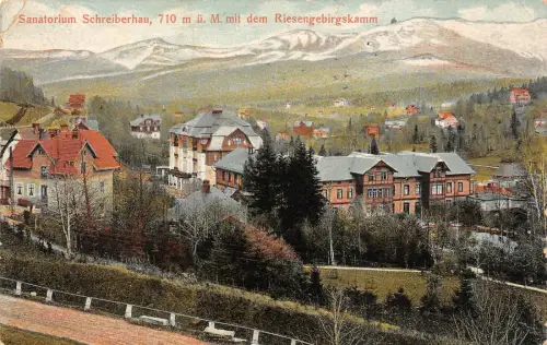 Sanatorium Schreiberhau mit dem Riesengebirgskamm Postkarte AK