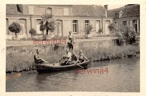 Köche des 3./ A.R. 294 beim Fischgang Schloßteich Frankreich