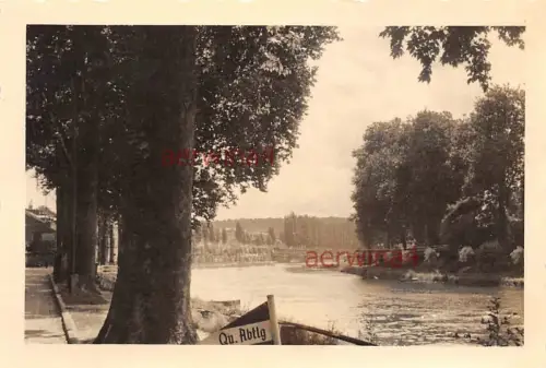 Blick auf die Seine Brücke bei Melun Frankreich