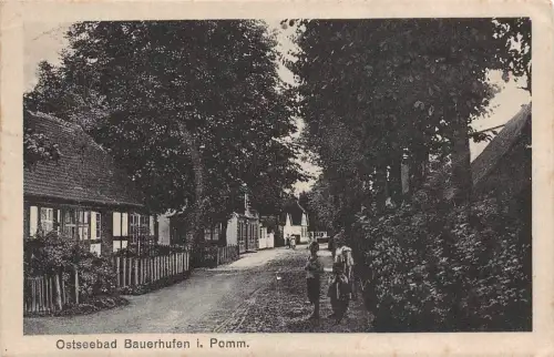 Ostseebad Bauerhufen / Chłopy Pommern Kinder auf Strasse Postkarte 1922