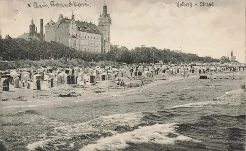 Ansicht Strand mit Strandschloss Kolberg Pommern Postkarte AK 1923