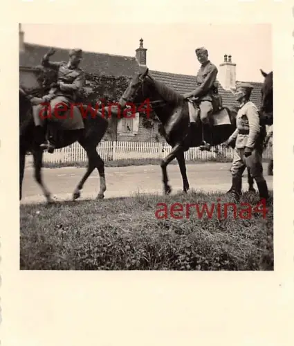 deutsche Soldaten Vormarsch Pferde bei Bar-le-Duc Frankreich