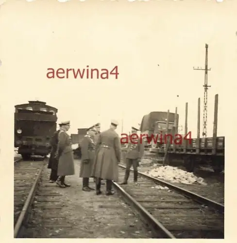 Deutsche LKW Büssing Zugverladung Bahnhof Danzig Polen