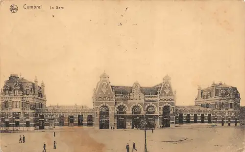 CAMBRAI La Gare AK gelaufen 1916 Feldpost Militär-Eisenbahndirektion 1