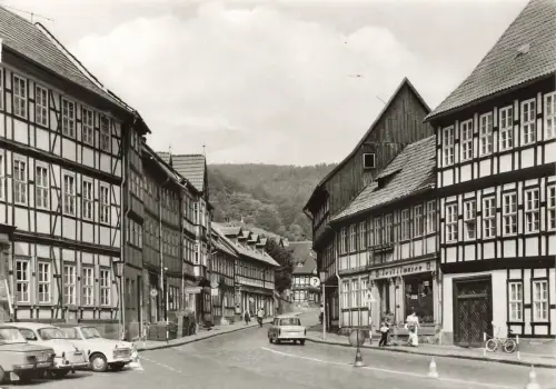 Straßenansicht Fachwerkhäuser Stolberg Harz Sachsen-Anhalt Postkarte AK 1983