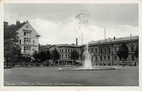 Dessau Partie im Palaisgarten mit Kavalierstrasse Postkarte AK 1935