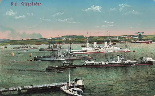 Kriegshafen in Kiel Schleswig-Holstein Postkarte AK 1913