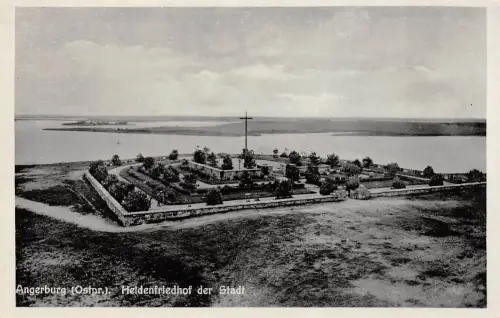 Angerburg (Ostpr.) Heldenfriedhof der Stadt Postkarte AK