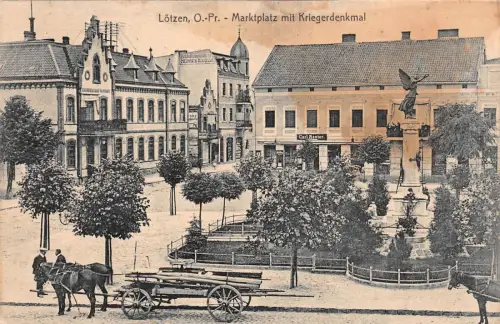 Lötzen O.-Pr. (Giżycko) Marktplatz mit Kriegerdenkmal Postkarte AK