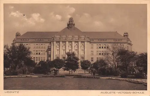 Liegnitz Auguste-Victoria-Schule Postkarte AK 1937