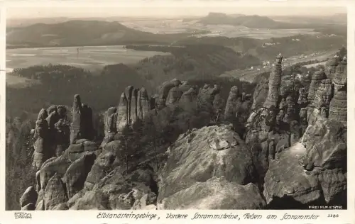 Schrammsteine, Felsen am Schrammtor Elbsandsteingebirge Walter Hahn 3385 AK 1944