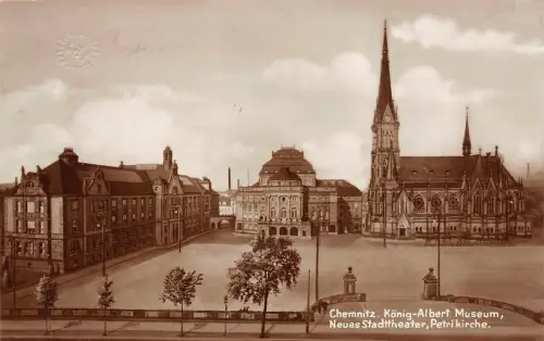 Chemnitz König-Albert Museum Neues Stadttheater Petrikirche Postkarte AK