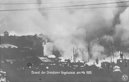 Brand der Dresdener Vogelwiese am 2/8. 1909 AK 1909