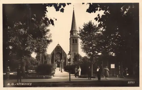 Blick zur Kirche in Mährisch Ostrau Vitkovice Witkowitz Mähren Postkarte AK