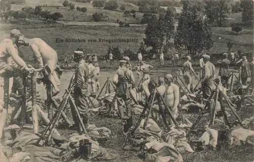 Ein Stilleben der Soldaten vom Kriegsschauplatz Patriotika Postkarte AK 1915