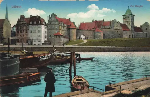AK Lübeck Am Burgtor Stadtmauer Boote Schleswig-Holstein ungelaufen Postkarte