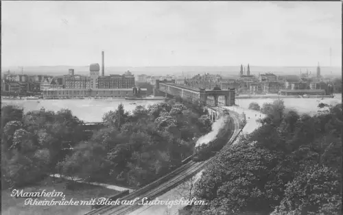 Mannheim Rheinbrücke mit Blick auf Ludwigshafen AK
