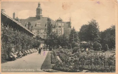AK Kolberg Rosengarten Menschen Pommern 1935 gelaufen Postkarte