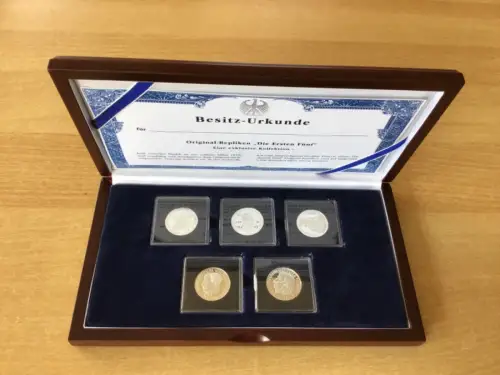 Die ersten fünf 5 DM als Repliken Silber-Gedenkmünzen in Holz Box mit Zertifikat