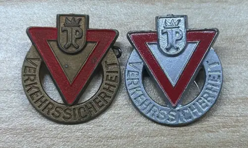Verkehrssicherheit Jungpioniere DDR Abzeichen Gold/Silber