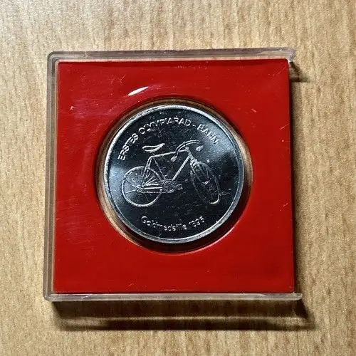 DDR Medaille Erstes Olympiarad-Bahn Goldmedaille 1896