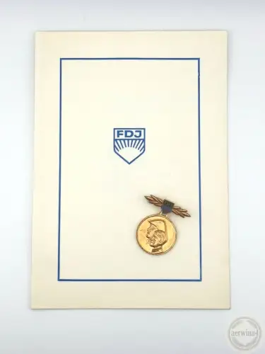 DDR Ehrenmedaille FDJ Bekenntnis und Tat zum Schutz der DDR Urkunde Hauptm. 1972