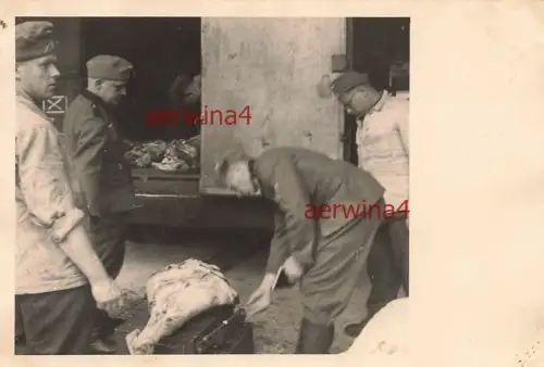 Fleischlieferung mit LKW deutsche Soldaten Ypern Belgien