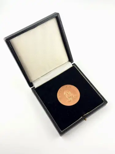 DDR Medaille Vietnam Siegt Deutscher Kulturbund mit Etui 1970