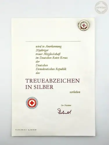 DDR DRK Treueabzeichen in Silber für 20 Jahre Urkunde Deutsches Rotes Kreuz