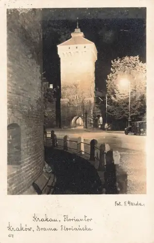 AK Krakau Kraków Floriantor Polen ungelaufen Fotopostkarte