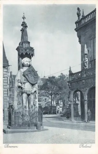 AK Bremen Rathausplatz Roland Bremen ungelaufen Postkarte