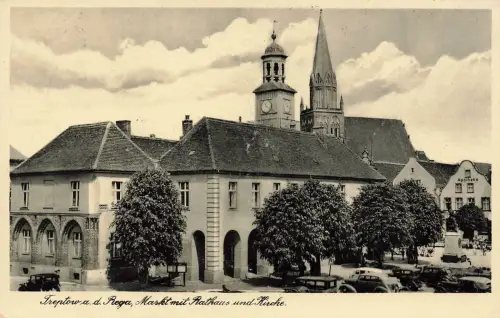 AK Treptow an der Rega Markt Rathaus Kirche Pommern 1941 gelaufen Postkarte
