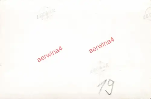 Schützgraben Soldaten mit Granatwerfer 36 beim Feuern in Schkloff Ostfront