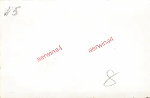 Deutsche Heldengräber Stahlhelm am Feldlager Borrisow Ostfront