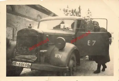 Deutscher Soldat mit LKW Magirius M30a Borrisow Ostfront