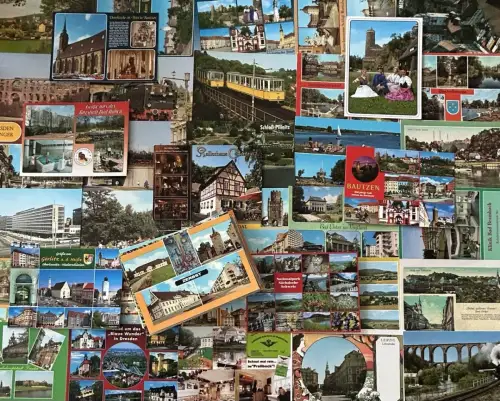 Lot / Konvolut 100 AK Postkarten DDR Deutschland bunt ab 1950