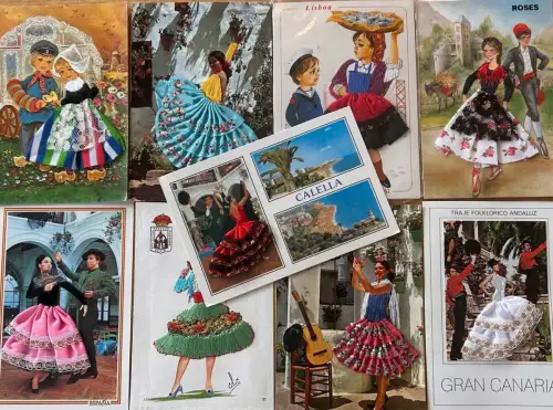 Lot 9 x AK Postkarten Gruß Karten Frauen mit Stoffkleider ab 1950